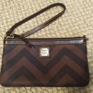Dooney & Bourke wristlet